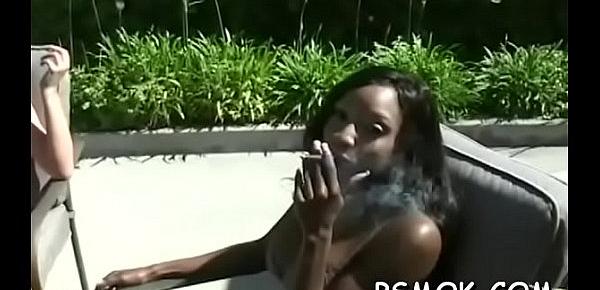  Tempting honey popping balloons with her cigarette